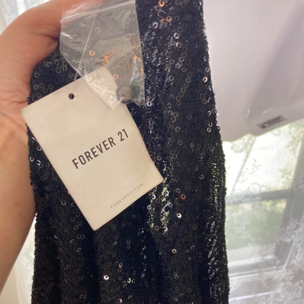 Elegant Black Sequin Dress with long sleeves Forever 21 S NWT - Picture 3 of 5